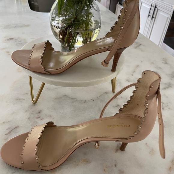 Coach pink nude heels with ankle wrap size 9 - Picture 3 of 4